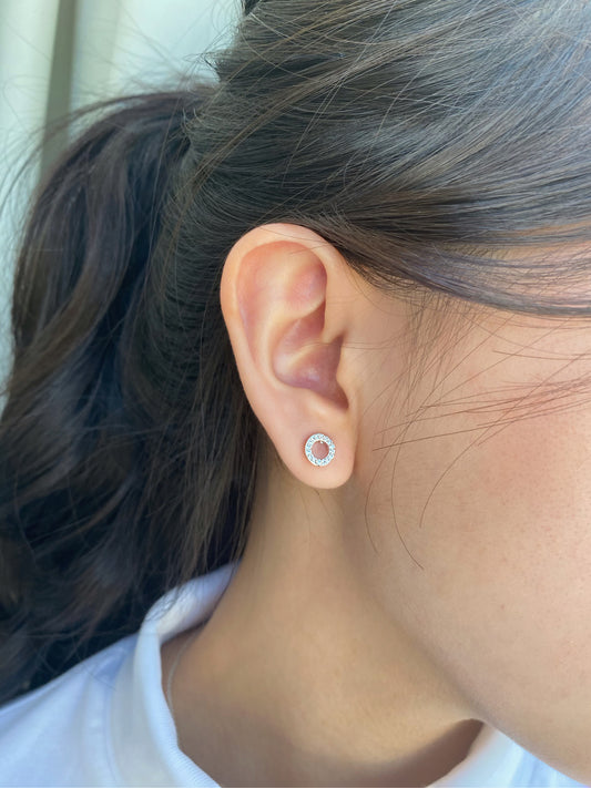 Dainty Circle Studs