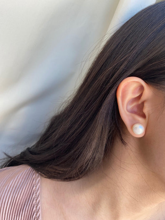 Classic Pearl Earrings