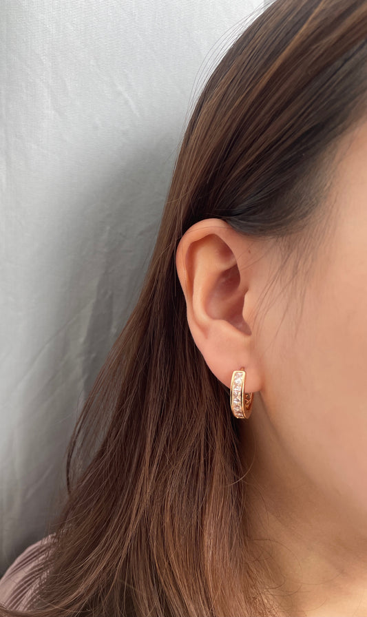 Geometric Crystal Hoops